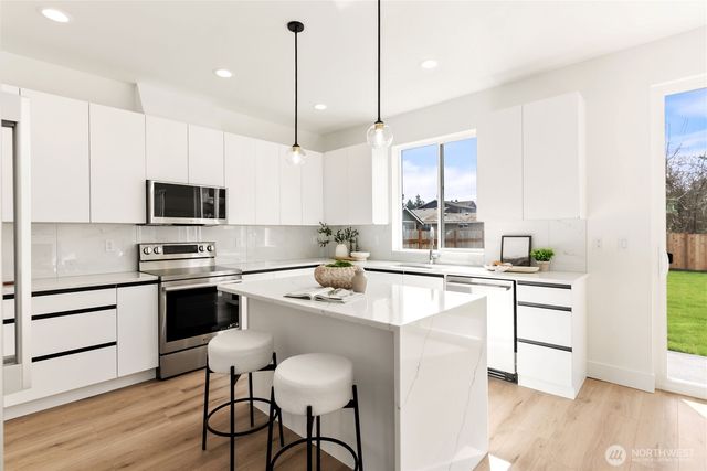 9213 S Sheridan Avenue, Tacoma, WA 98444