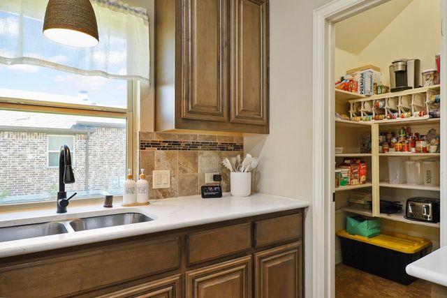 280 Armstrong Lane, Lavon, TX 75166