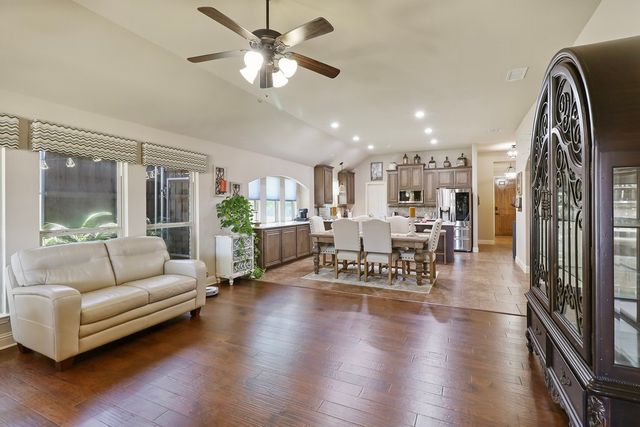 280 Armstrong Lane, Lavon, TX 75166