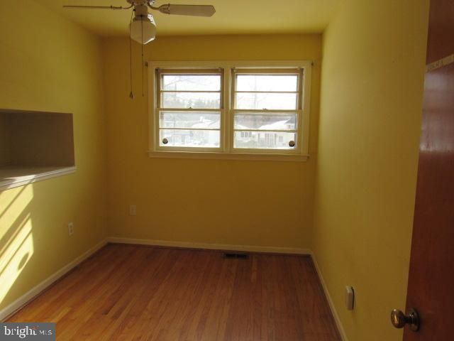 11 PLEASANT VALLEY DR, West Deptford, NJ 08096