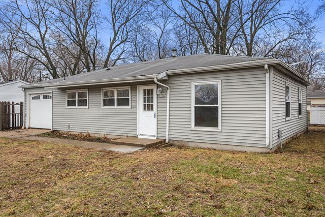 2704 W Kirby Avenue, Champaign, IL 61821