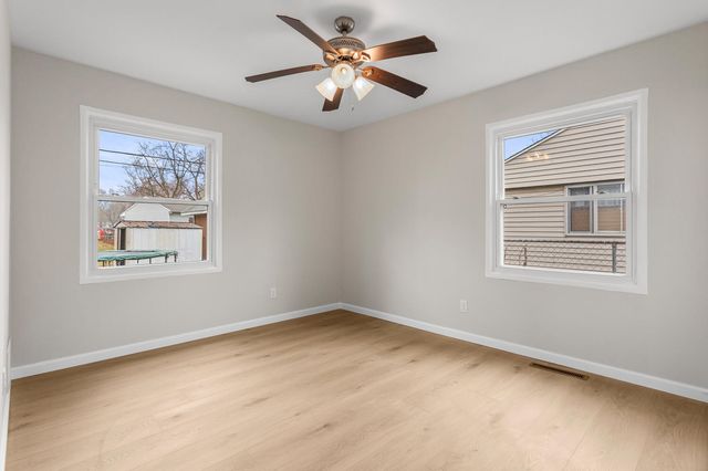 2704 W Kirby Avenue, Champaign, IL 61821