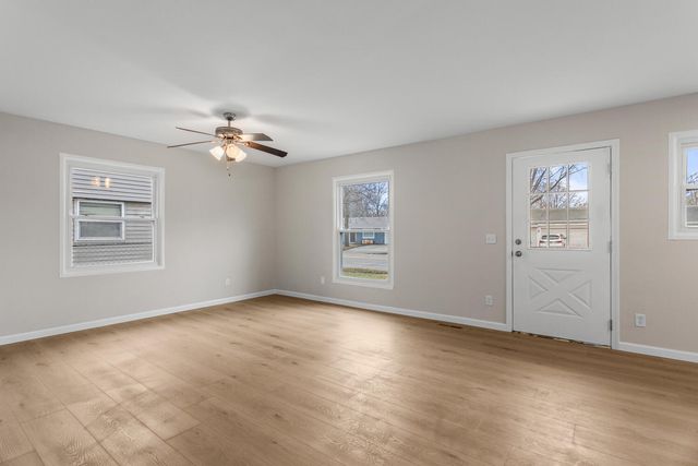 2704 W Kirby Avenue, Champaign, IL 61821