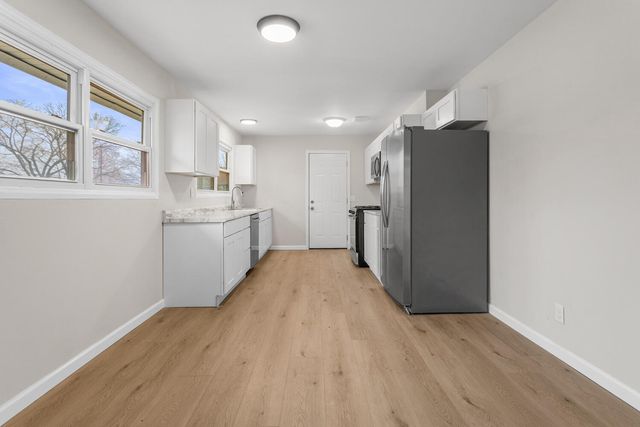 2704 W Kirby Avenue, Champaign, IL 61821