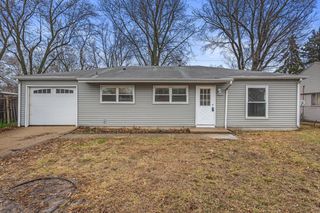 2704 W Kirby Avenue, Champaign, IL 61821