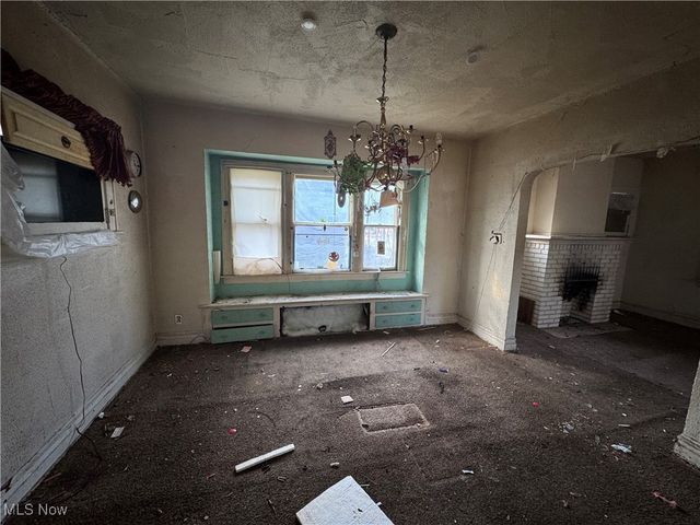 1041 Diagonal Road, Akron, OH 44320