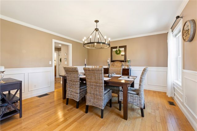 206 Burnside Avenue, Seekonk, MA 02771