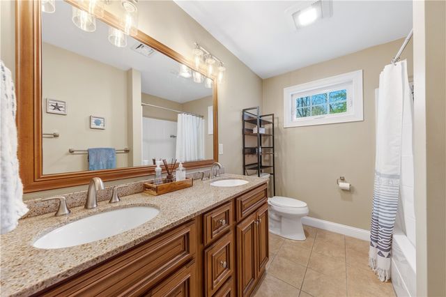 206 Burnside Avenue, Seekonk, MA 02771