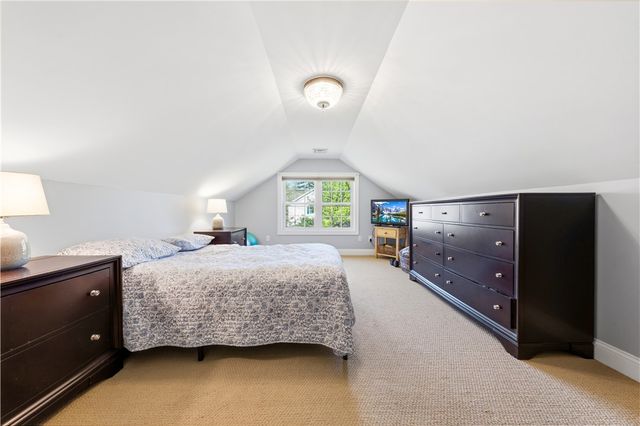 206 Burnside Avenue, Seekonk, MA 02771