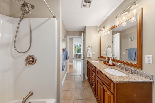 206 Burnside Avenue, Seekonk, MA 02771