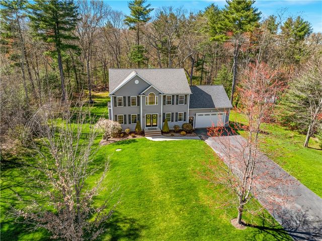 206 Burnside Avenue, Seekonk, MA 02771