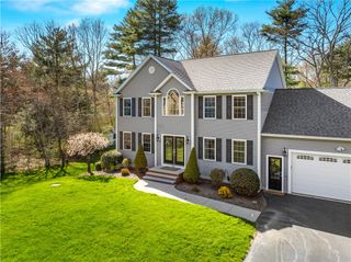 206 Burnside Avenue, Seekonk, MA 02771