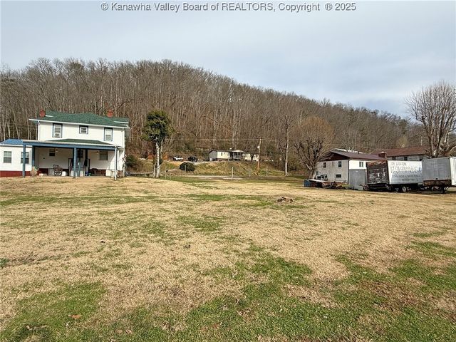 4904 Elk River Road S, Elkview, WV 25071