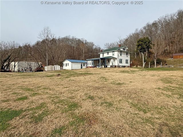 4904 Elk River Road S, Elkview, WV 25071