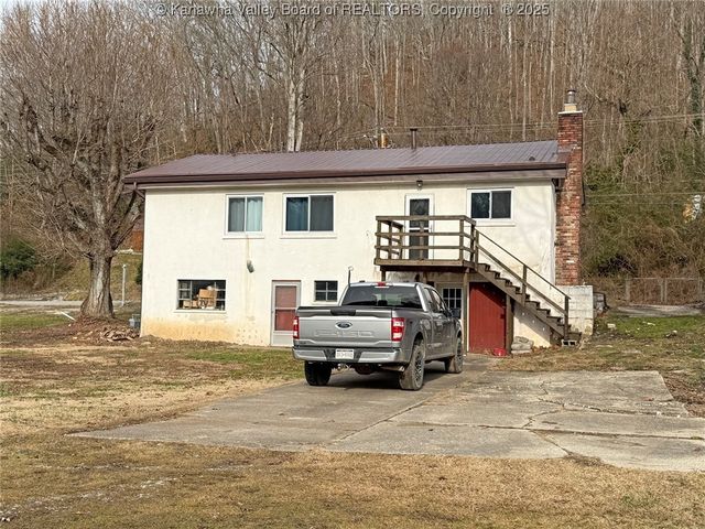 4904 Elk River Road S, Elkview, WV 25071