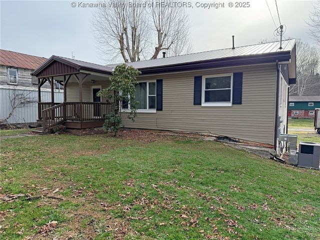 4904 Elk River Road S, Elkview, WV 25071