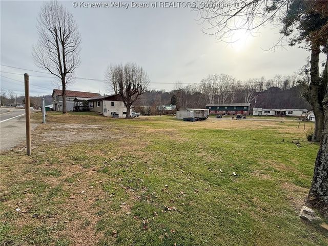 4904 Elk River Road S, Elkview, WV 25071