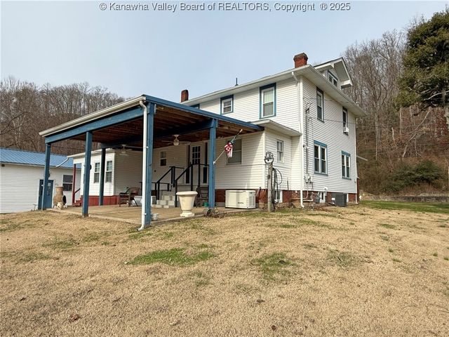 4904 Elk River Road S, Elkview, WV 25071