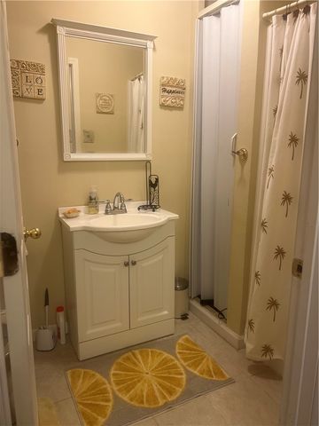 521 n calhoun shores Parkway, Calhoun Falls, SC 29628