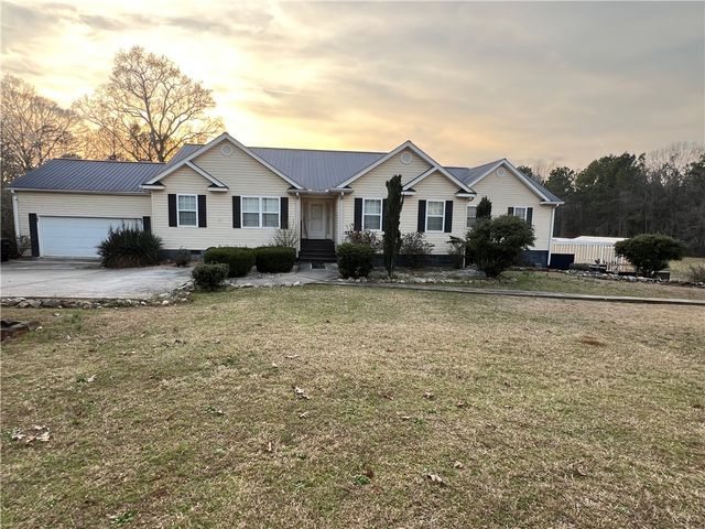 521 n calhoun shores Parkway, Calhoun Falls, SC 29628