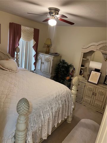 521 n calhoun shores Parkway, Calhoun Falls, SC 29628