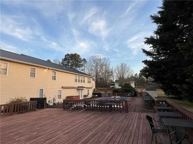 521 n calhoun shores Parkway, Calhoun Falls, SC 29628