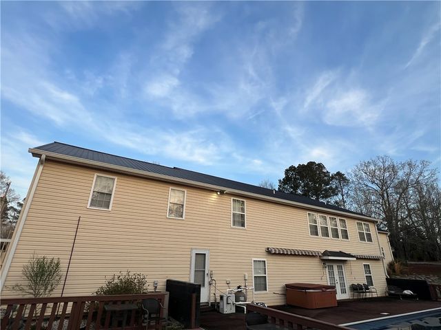 521 n calhoun shores Parkway, Calhoun Falls, SC 29628
