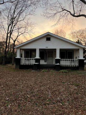 521 n calhoun shores Parkway, Calhoun Falls, SC 29628