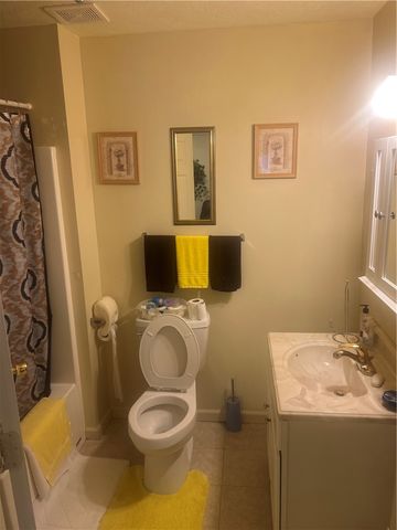 521 n calhoun shores Parkway, Calhoun Falls, SC 29628