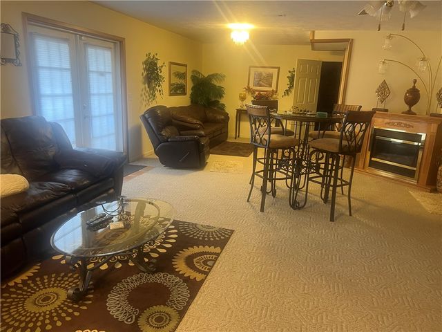 521 n calhoun shores Parkway, Calhoun Falls, SC 29628