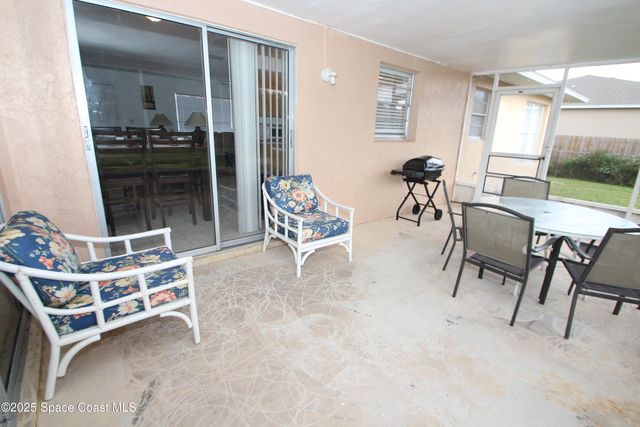 1040 Hosbine Street SE, Palm Bay, FL 32909