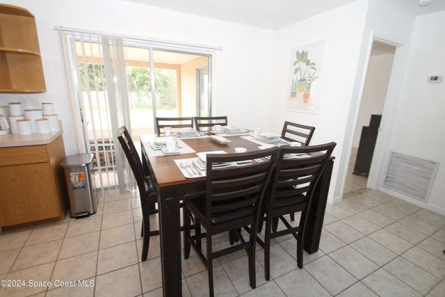 1040 Hosbine Street SE, Palm Bay, FL 32909