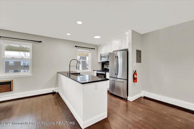289 Main Street 8K, Spotswood, NJ 08884