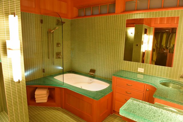 99 Granite Street, Ashland, OR 97520