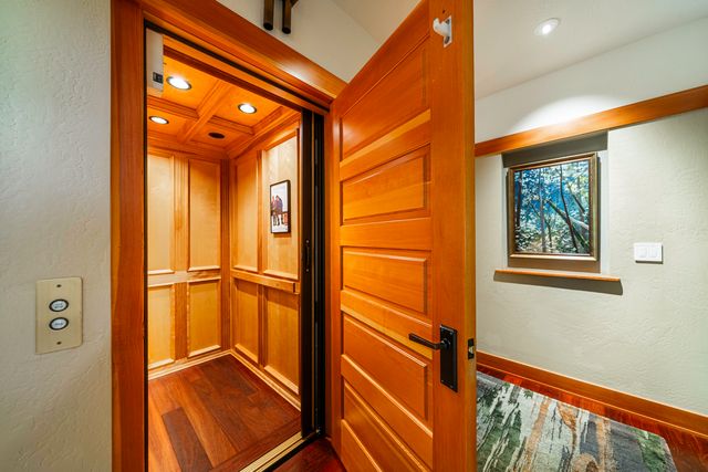 99 Granite Street, Ashland, OR 97520