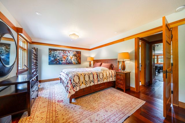 99 Granite Street, Ashland, OR 97520