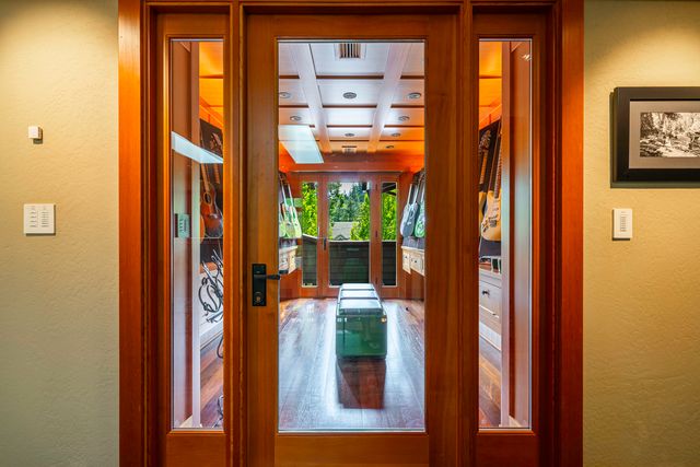 99 Granite Street, Ashland, OR 97520