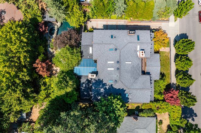 99 Granite Street, Ashland, OR 97520