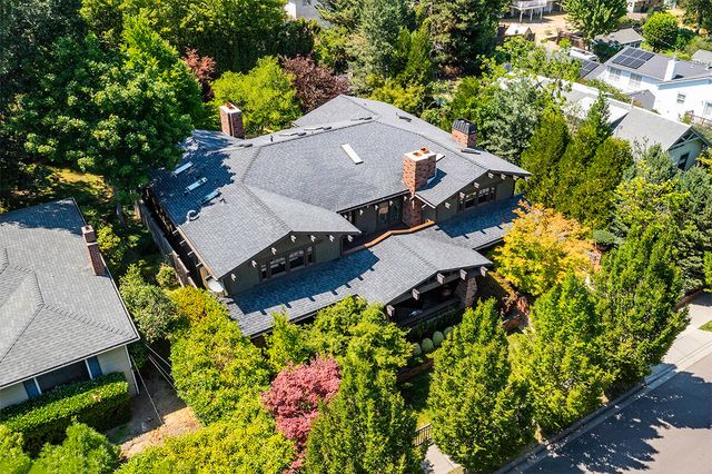 99 Granite Street, Ashland, OR 97520