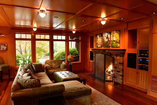 99 Granite Street, Ashland, OR 97520