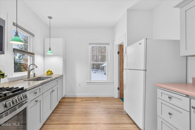 258 Caroline Street, Saratoga Springs, NY 12866