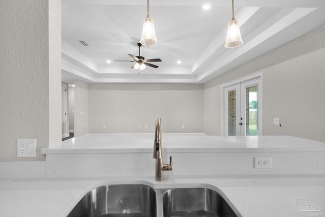 7957 Twin Lake Dr, Milton, FL 32583