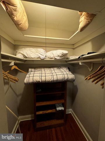 4915 36TH ST N, Arlington, VA 22207