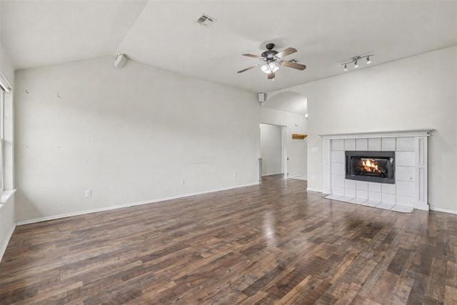 704 Tioga Circle, Norman, OK 73071