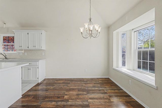 704 Tioga Circle, Norman, OK 73071