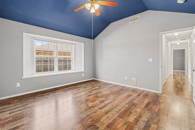 704 Tioga Circle, Norman, OK 73071