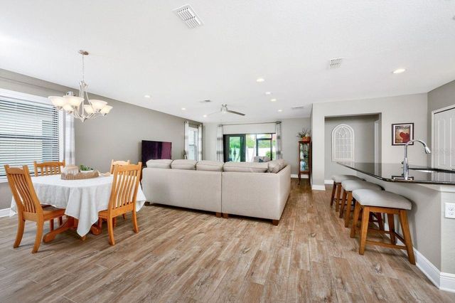 2109 LA PALMA AVENUE, Port Charlotte, FL 33953