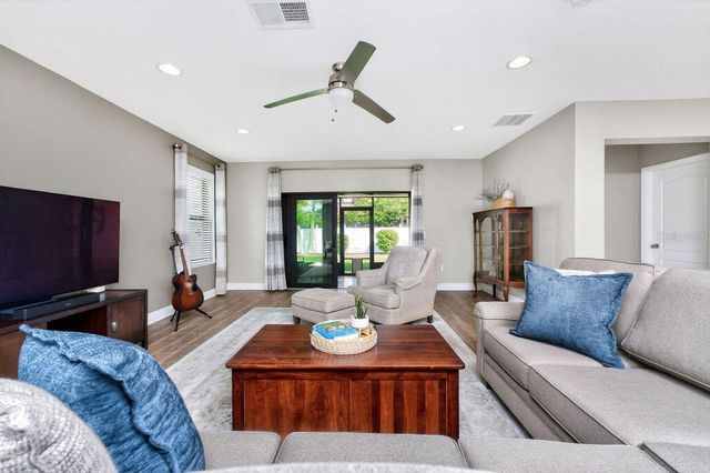 2109 LA PALMA AVENUE, Port Charlotte, FL 33953