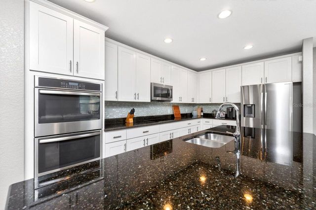 2109 LA PALMA AVENUE, Port Charlotte, FL 33953