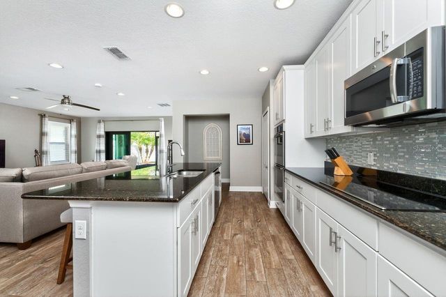 2109 LA PALMA AVENUE, Port Charlotte, FL 33953